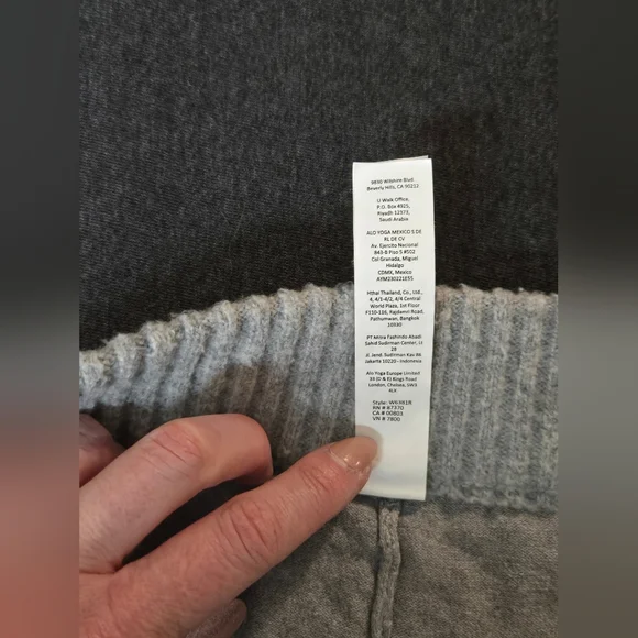 37. Alo Yoga | Cable Knit Winter Bliss Mini Skirt – Heather Grey – Size Small - Picture 10 of 12